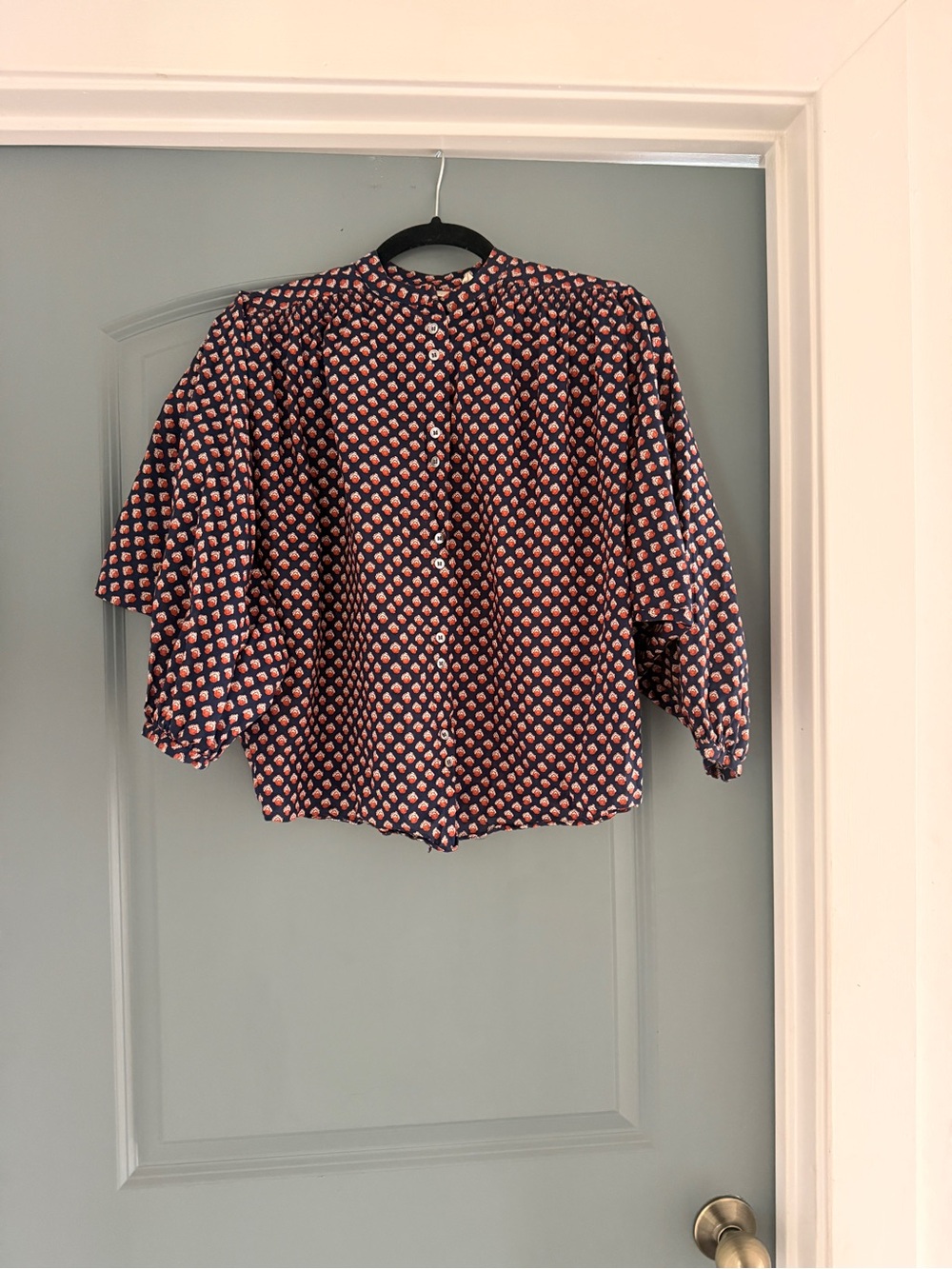 Down Jane Top Navy and Rust Printed Button-Front Blouse Sz XS EUC